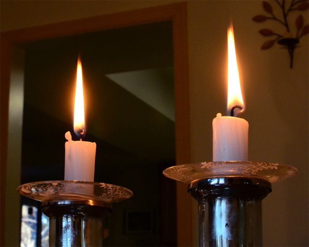 Shabbat candles